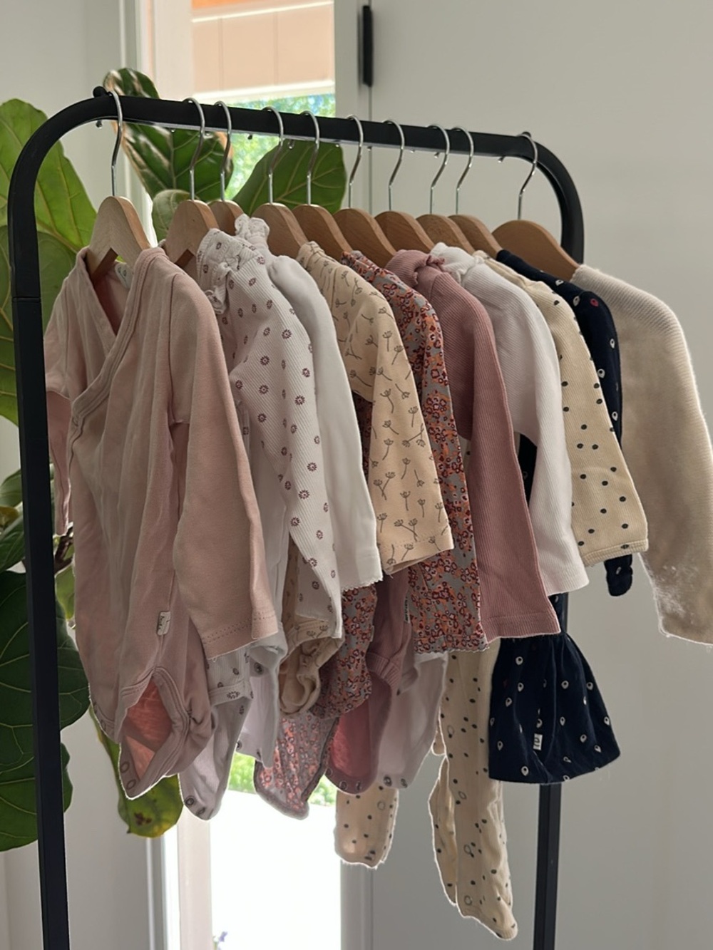 European brands Baby Girl Mixed Onesie & Outfit Bundle size 9-12m